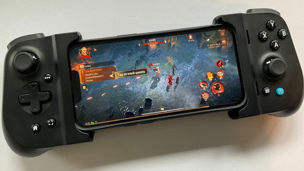 mobile gaming controller iphone